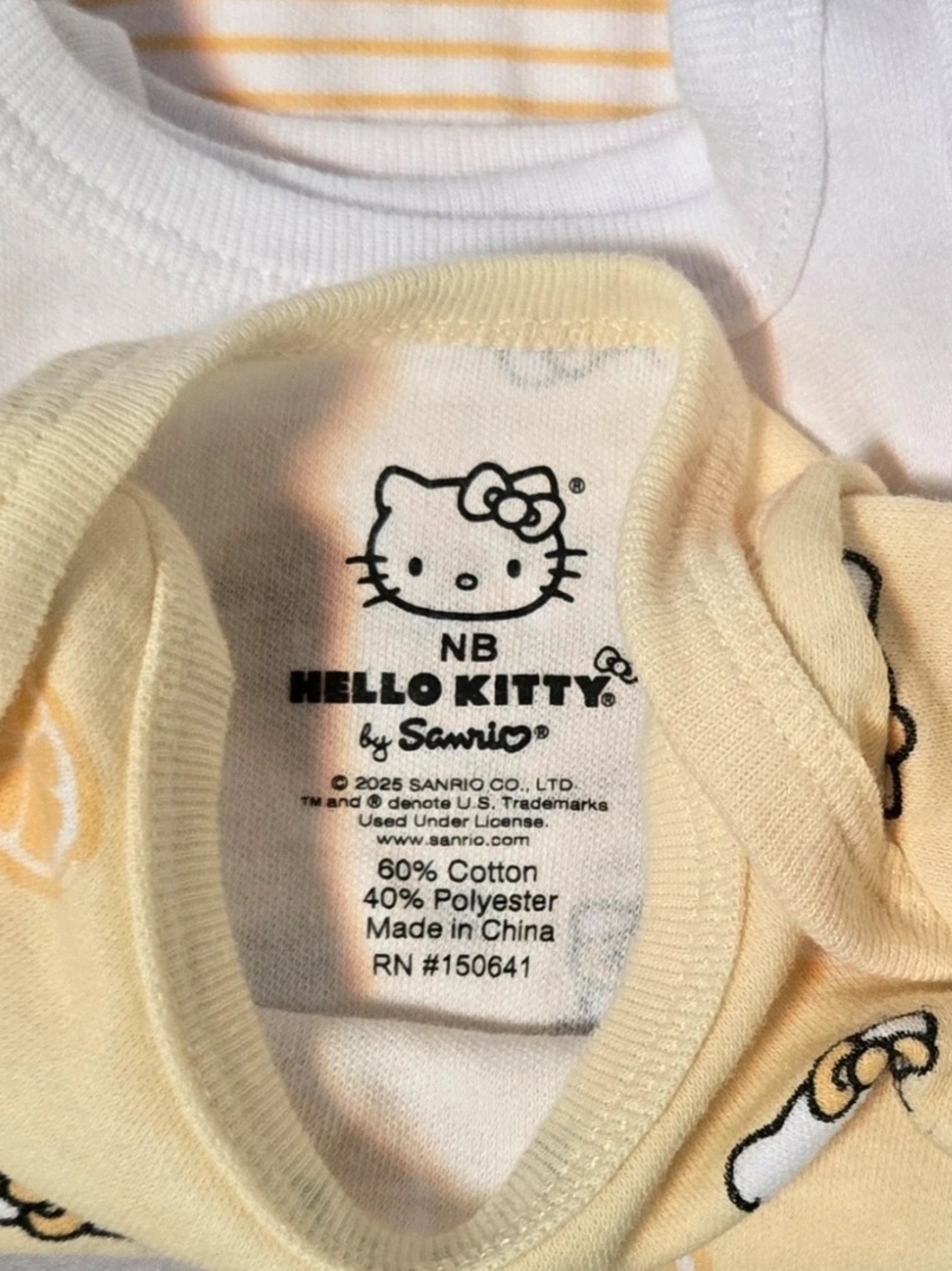 Hello Kitty Baby - Picture 3 of 3
